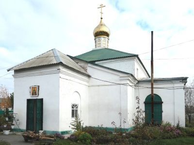 Православная церковь святых Дмитрия и Серафима с часами