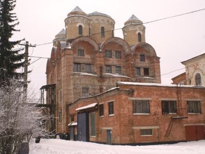 Собор преподобного Серафима Саровского со странноприимным домом