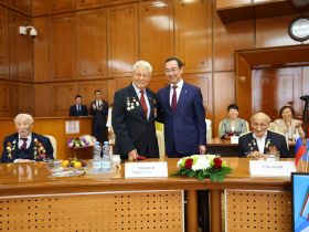 Госнаграды вручили якутянам в преддверии Дня республики