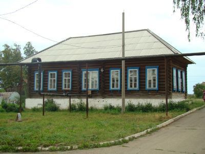 Здание земской школы