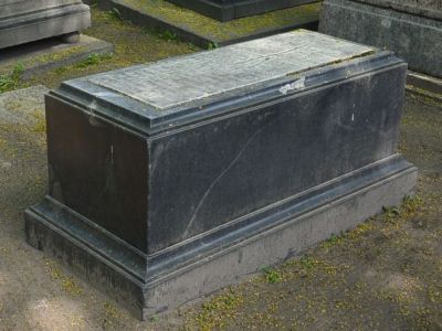 Могила Нартова А.К. (1693-1756), механика и изобретателя