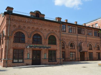 Театр для рабочих - с 1909 г. кабельная мастерская, конец XIX в. - начало XX в., 1965 г. Здесь в 1903-1905 гг. размещался театр К.С.Станиславского (Алексеева)