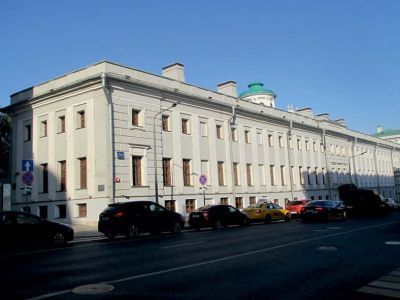 Южный флигель (манеж)