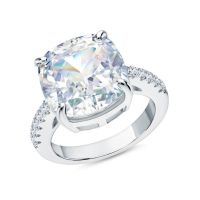 Серебряное кольцо с фианитами