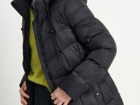 Пуховик с поясом приталенного силуэта