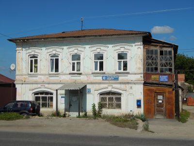 Дом купеческий двухэтажный каменно-деревянный