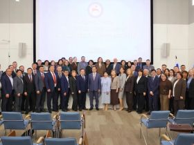 Айсен Николаев: «К 2030 году продолжительность жизни в Якутии должна превысить 80 лет»