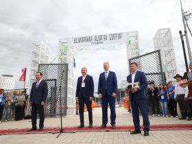 В селе Ытык-Кюель торжественно открыли стадион «Дьулуруйар Ньургун Боотур»