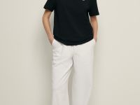 Футболка прямого силуэта с вышивкой