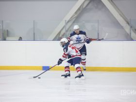 Более 20 любительских команд собрала «Ночная хоккейная лига» в Якутии