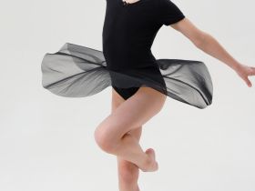 Боди трикотажное спортивного назначения для девочек