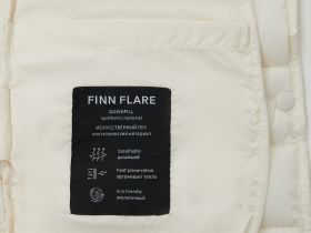 Утепленный жилет приталенного силуэта