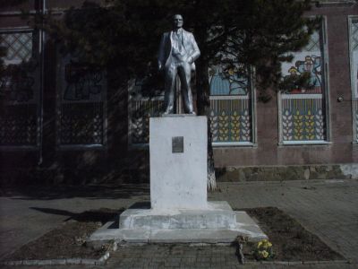 Памятник В.И. Ленину