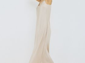 Платье-комбинация на тонких бретелях, Бежевый