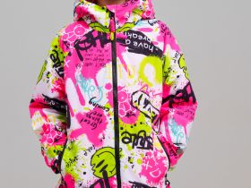 Куртка текстильная с полиуретановым покрытием для девочек (ветровка)