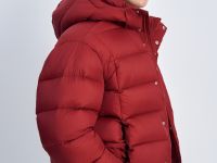 Пуховая стеганая куртка с капюшоном