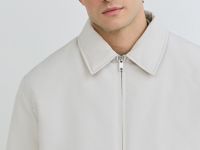 Утеплённый бомбер с отложным воротником, Белый