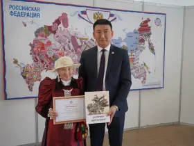 Изделия семи мастеров пополнили Фонд эталонных образцов Якутии