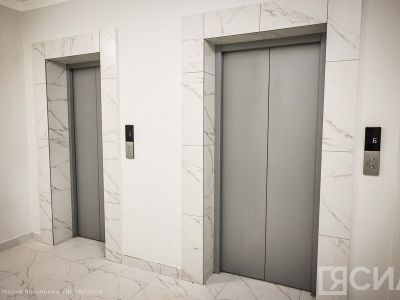 В Якутии в 11 домах заменят старые лифты на новые