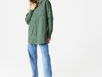 Женская лёгкая куртка Lacoste