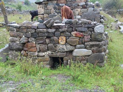 Полуподземный склеп