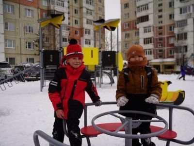 По программе «1000 дворов на Дальнем Востоке» в Нерюнгри благоустроили двор