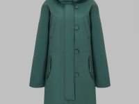 Утепленное пальто с капюшоном