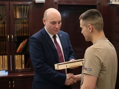 Выбрал военную стезю