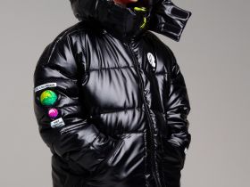 Куртка текстильная с полиуретановым покрытием для девочек