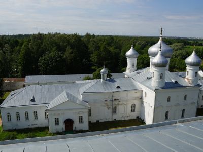 Спасский собор с архимандритским корпусом