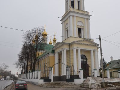 Колокольня Ахтырско-Никитской церкви