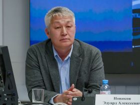 В Якутске презентовали книгу Альбины Даниловой «Однажды в Сахавуде»