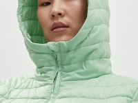 Стеганое утепленное пальто с капюшоном