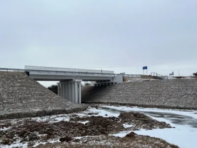 В Якутии завершают капремонт моста через реку Дьороху