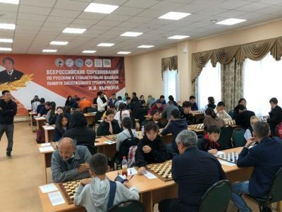 В Якутске открыли Всероссийский турнир по стоклеточным шашкам