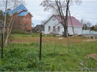 Дом, в котором живет К.П. Мухтарова – первая среди льноводов области, Герой Социалистического Труда (родилась в деревне Клушино), звание Героя присвоено в 1949 г.