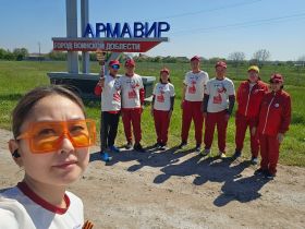 Якутяне проводят забег «Факел Победы» в городах России