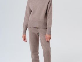 Комплект трикотажный для девочек: джемпер, брюки