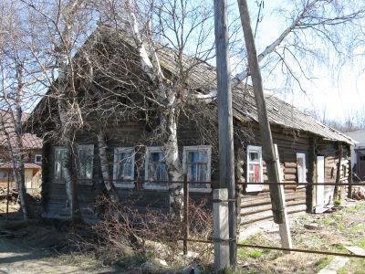 Дом Лузгина (деревянный)