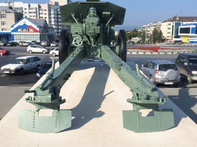 Мемориальный комплекс, сооруженный в честь 30-летия освобождения Южного Сахалина и Курильских островов от японских милитаристов