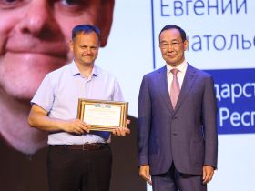 Глава Якутии поздравил с юбилеем Мирного и алмазодобывающей промышленности