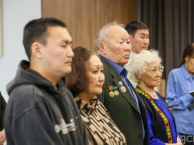 В Якутии вручили медали «Отец солдата» и передали награды родственникам павших бойцов СВО