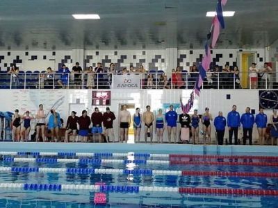 «Профалмаз» выиграл эстафету и общекомандный зачет в плавании