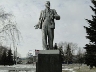 Памятник В.И.Ленину