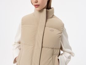 Женский жилет Lacoste