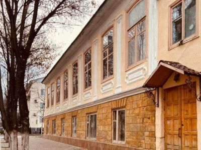 Выставочный зал Карачаево-Черкесского историко-культурного и природного музея-заповедника