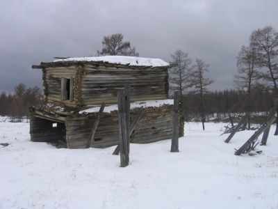 Башня – двухэтажный амбар с бойницами Николая Местникова (деревянная), сер. XIX в.