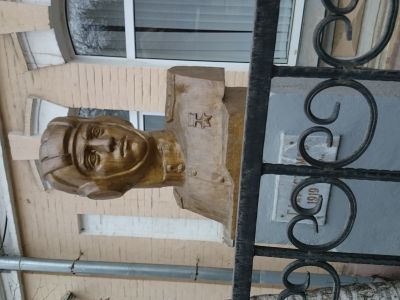 Памятник Герою Советского Союза Г.А.Арустамову