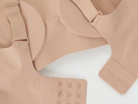 Бесшовный бюстгальтер с формованными чашками, Бежевый