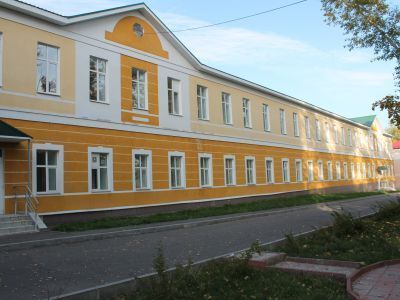 Здание психиатрической больницы, где работал один из основателей и Президент Пензенского медицинского общества К.Р. Евграфов и врач-психиатр, Герой труда З.И. Олейникова